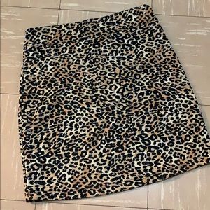 Leopard print mini skirt